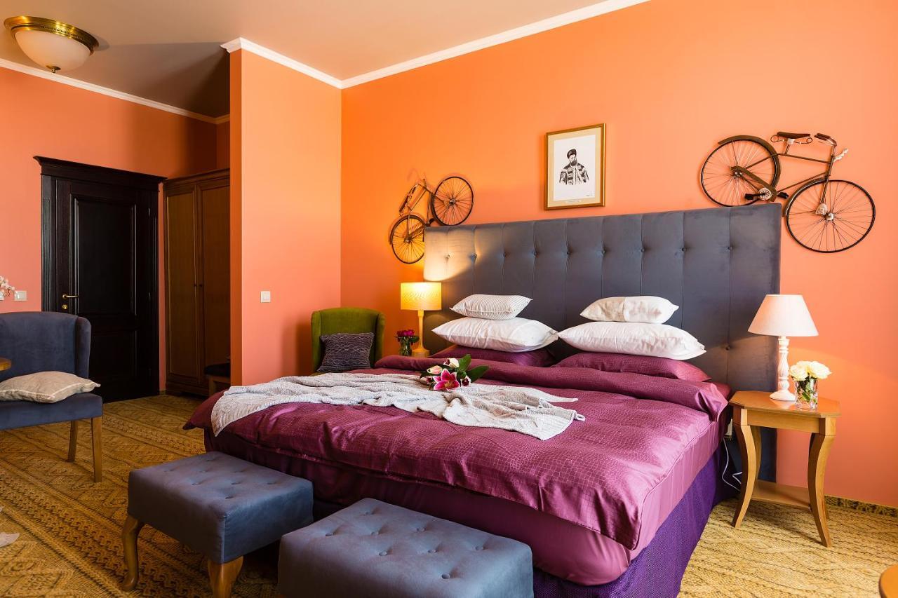 Country Spa Retreat Snagov Eksteriør bilde A bedroom