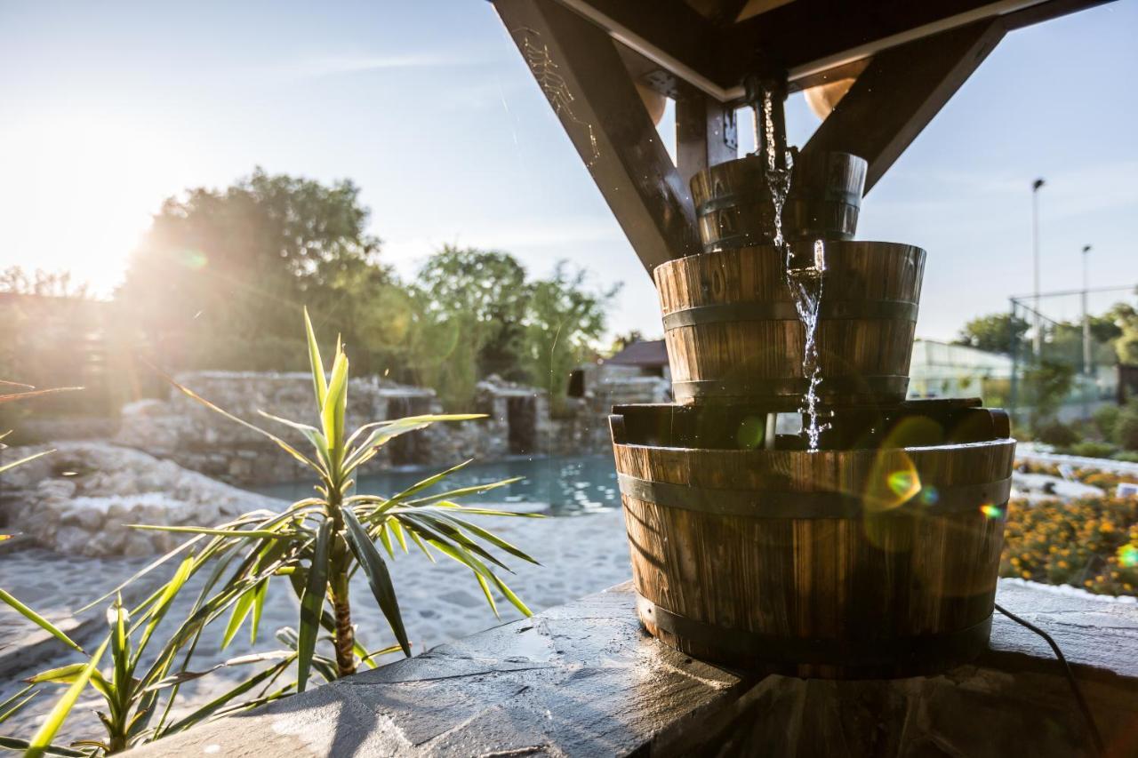 Country Spa Retreat Snagov Eksteriør bilde The Noria de los Tres Caños