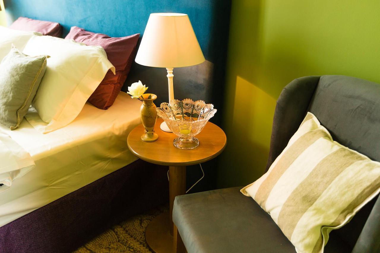 Country Spa Retreat Snagov Eksteriør bilde A lampshade