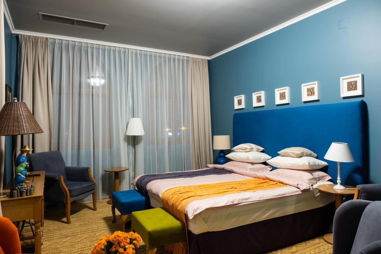 Country Spa Retreat Snagov Eksteriør bilde A bedroom
